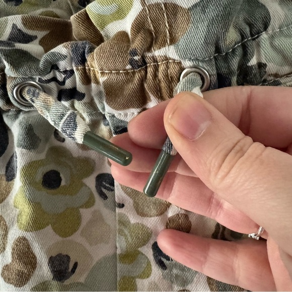 Free Assembly XL Floral Camo High Waist Cargo Pants Eclectic Streetwear Utility - Picture 12 of 16